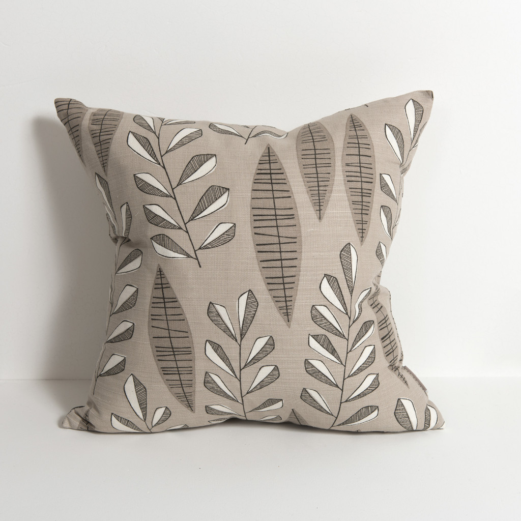 Garden City Rye Cushion